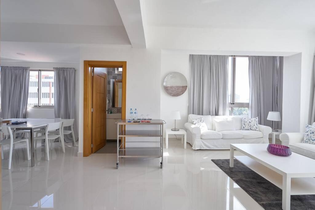 Escape Apartments, Balcony, Pool & Gym In La Julia Santo Domingo Exterior foto