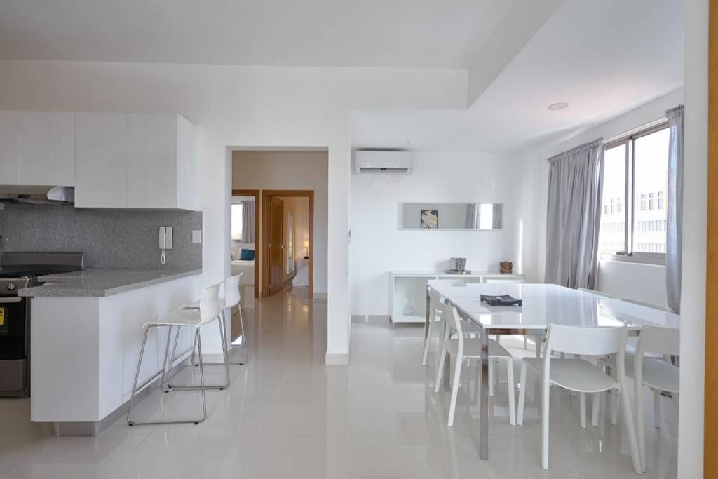 Escape Apartments, Balcony, Pool & Gym In La Julia Santo Domingo Exterior foto